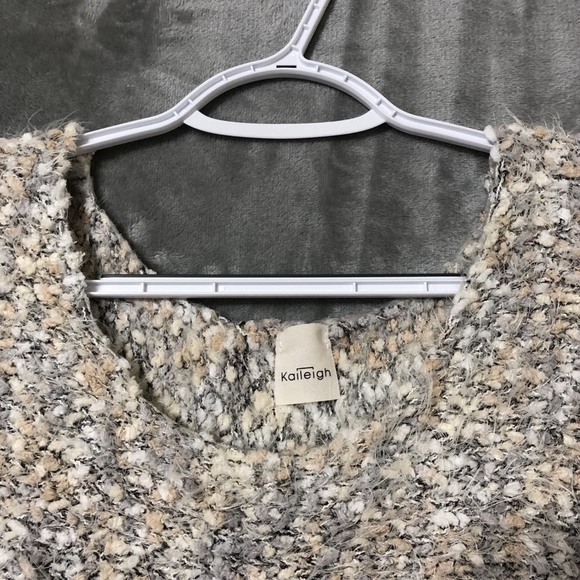 Kaileigh Women Sweater Size 1X Scoop Neck Pullover Soft Chunky - Picture 3 of 11